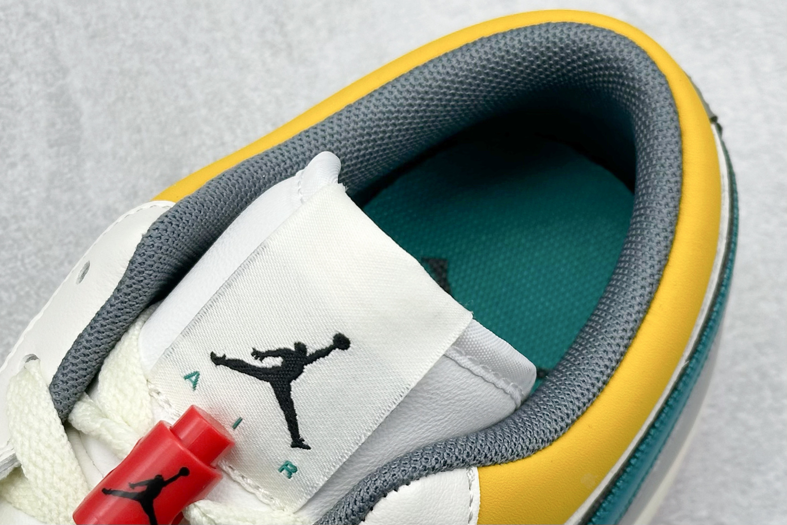 Jordan Nike Board Shoes L