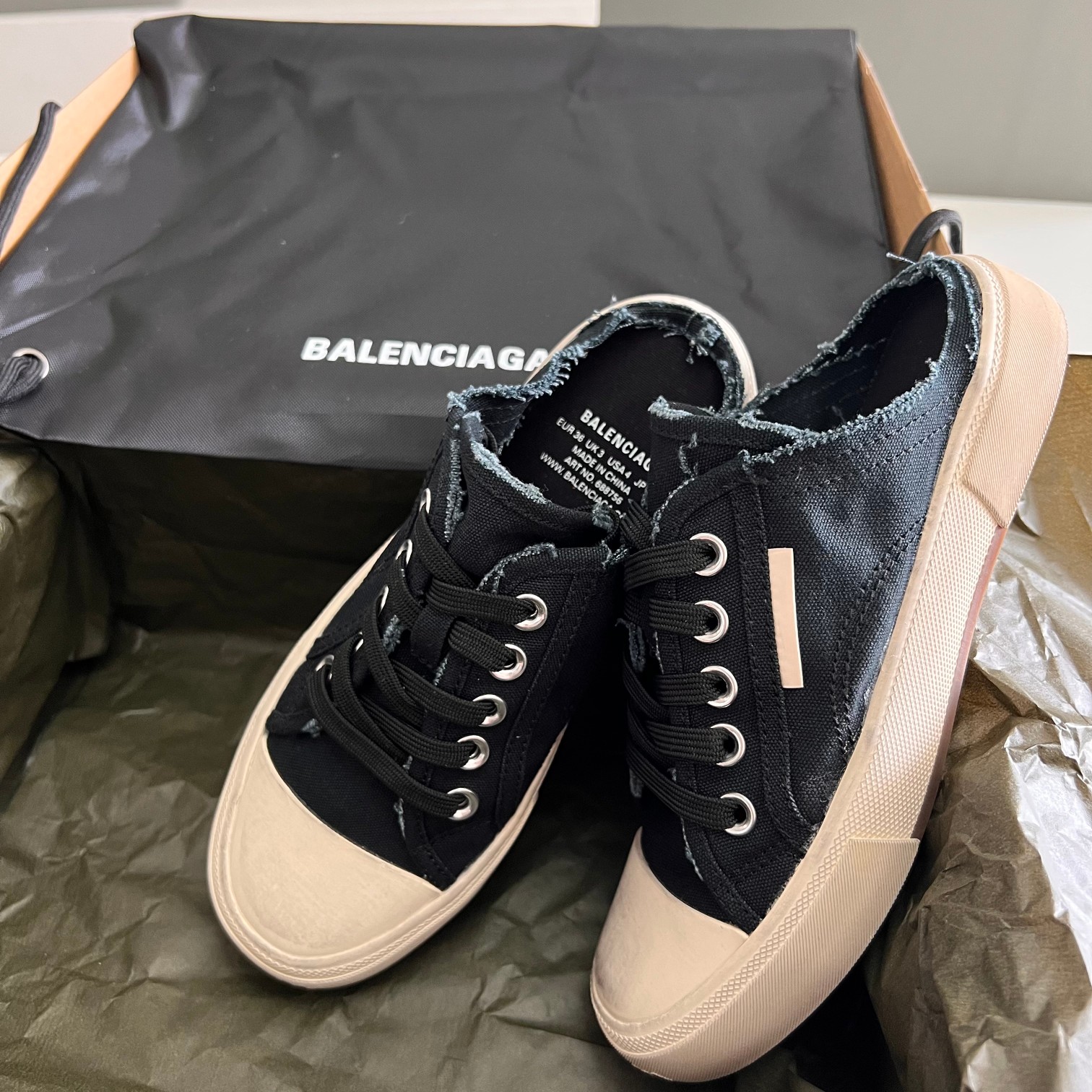 Balenciaga Basic Shoes L
