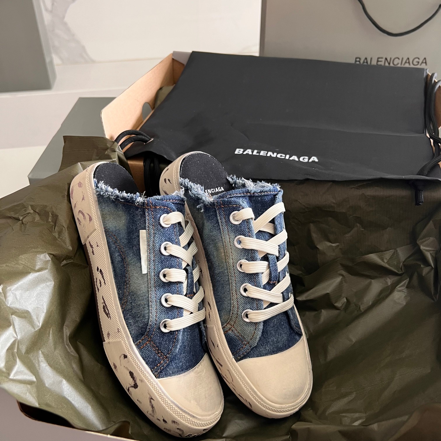 Balenciaga Basic Shoes L