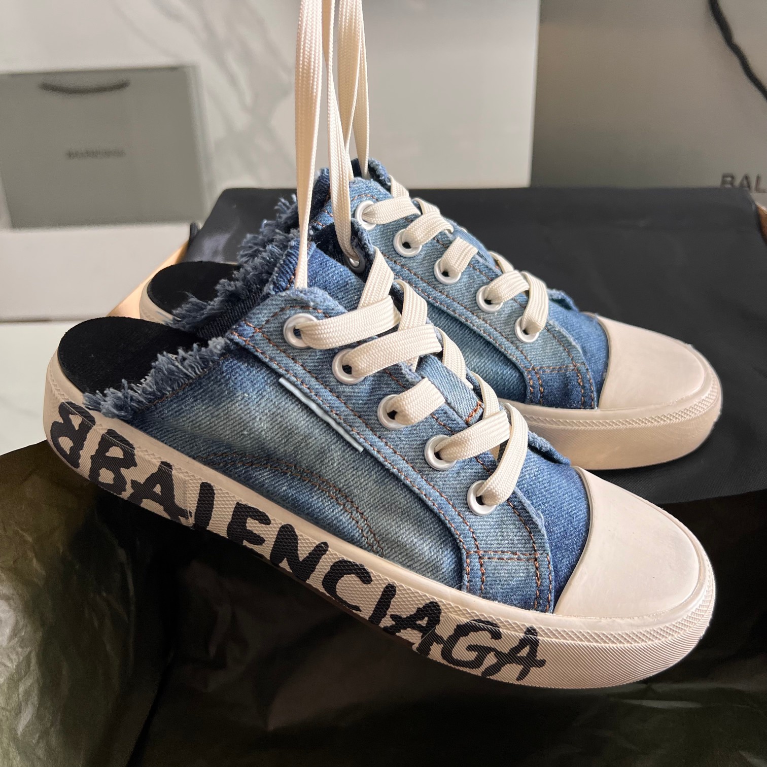 Balenciaga Basic Shoes L