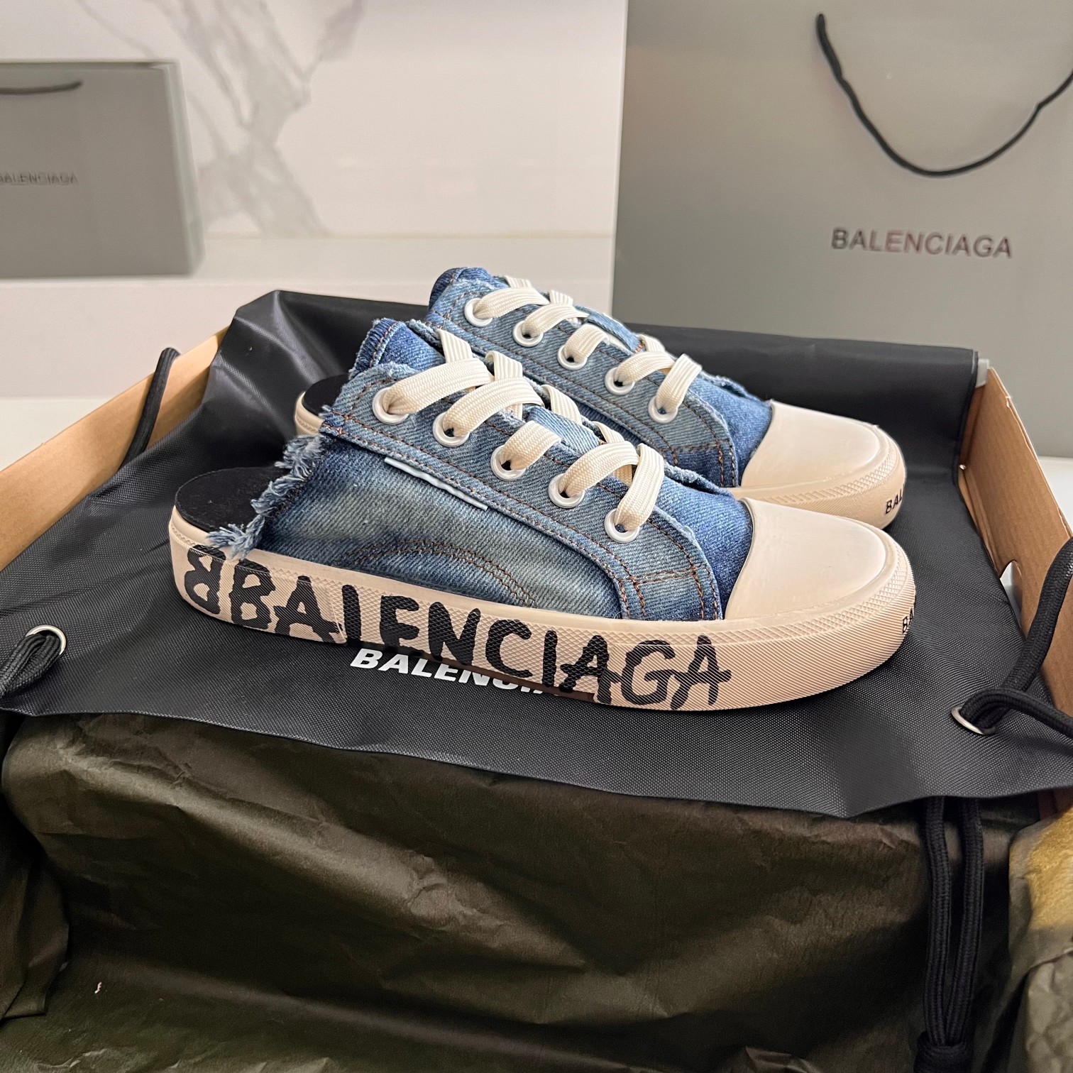 Balenciaga Basic Shoes L