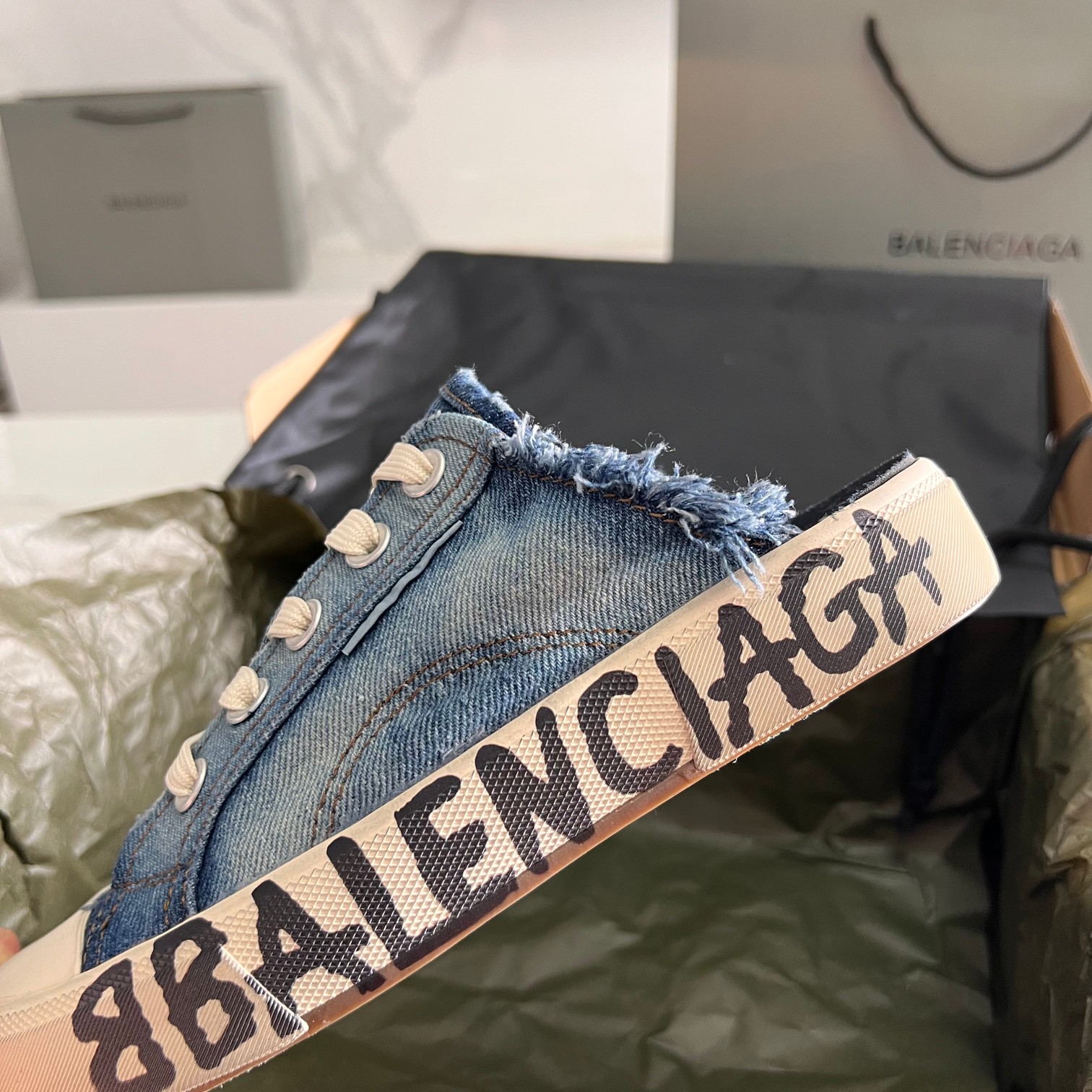 Balenciaga Basic Shoes L