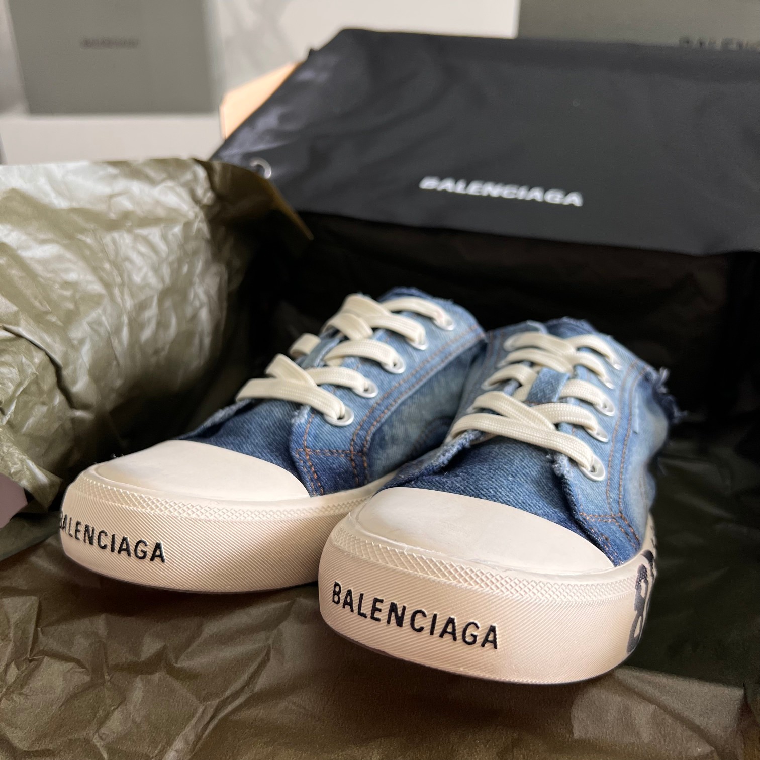 Balenciaga Basic Shoes L