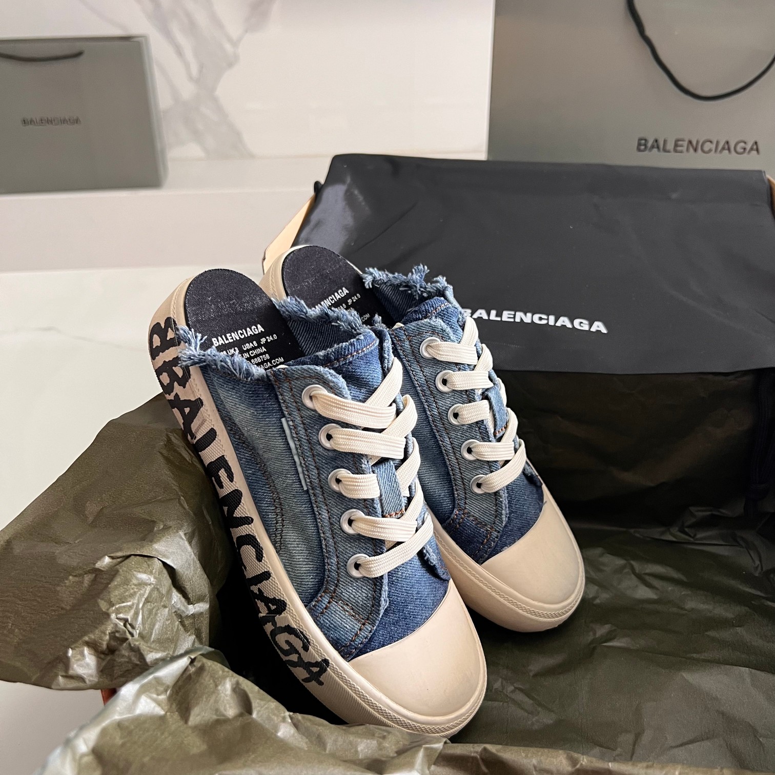 Balenciaga Basic Shoes L