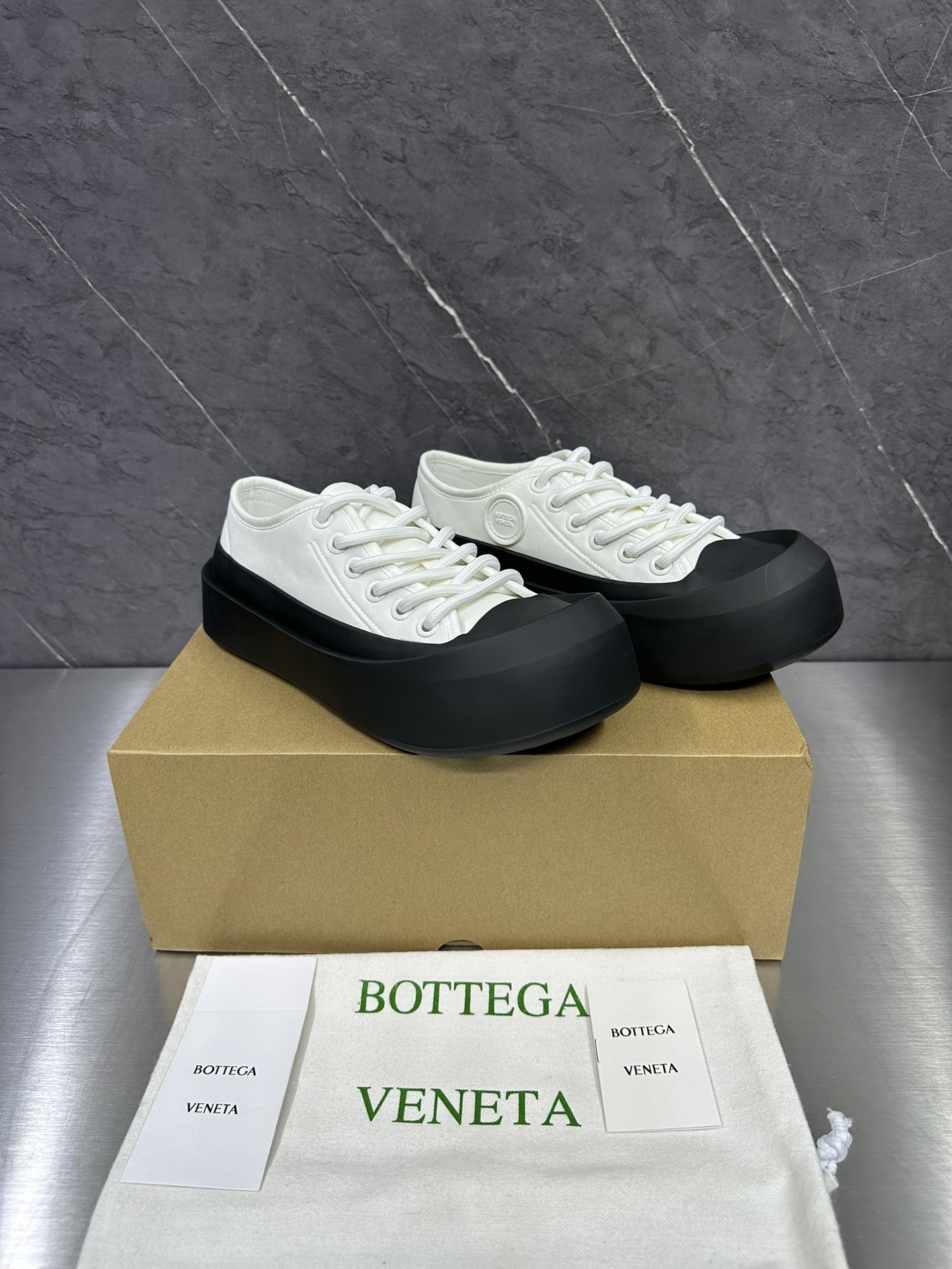 Bottega Veneta Male Sneakers Breathable M-s