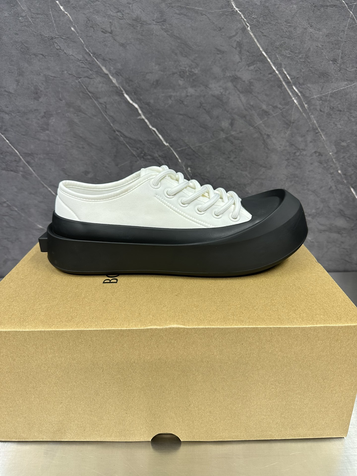 Bottega Veneta Male Sneakers Breathable M-s