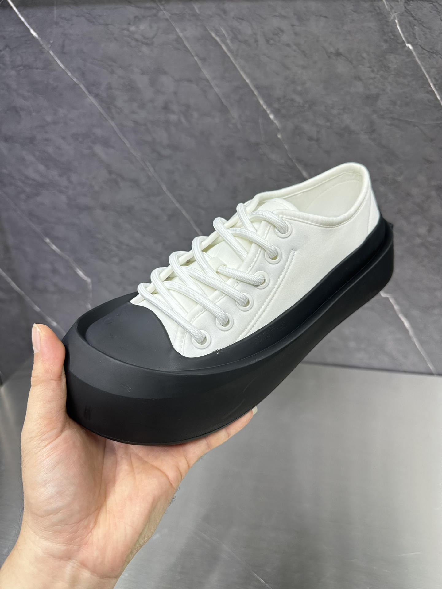 Bottega Veneta Male Sneakers Breathable M-s