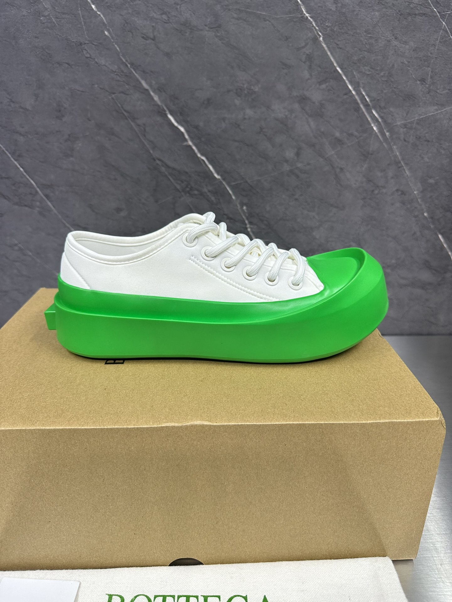 Bottega Veneta Male Sneakers Breathable M-s