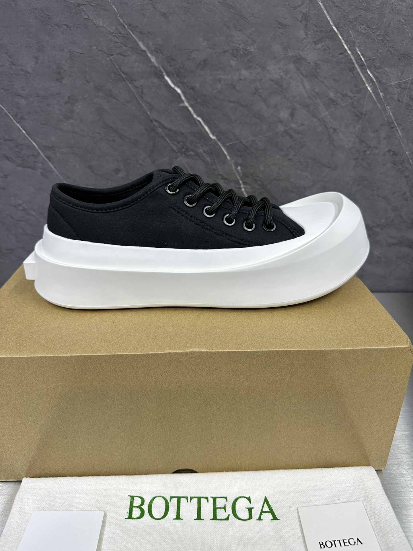 Bottega Veneta Male Sneakers Breathable M-s