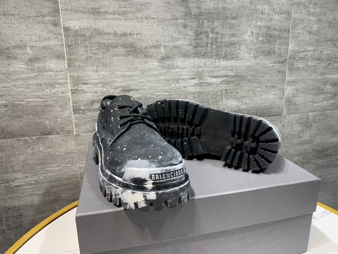 Balenciaga Female Basic Shoes 46-l-s