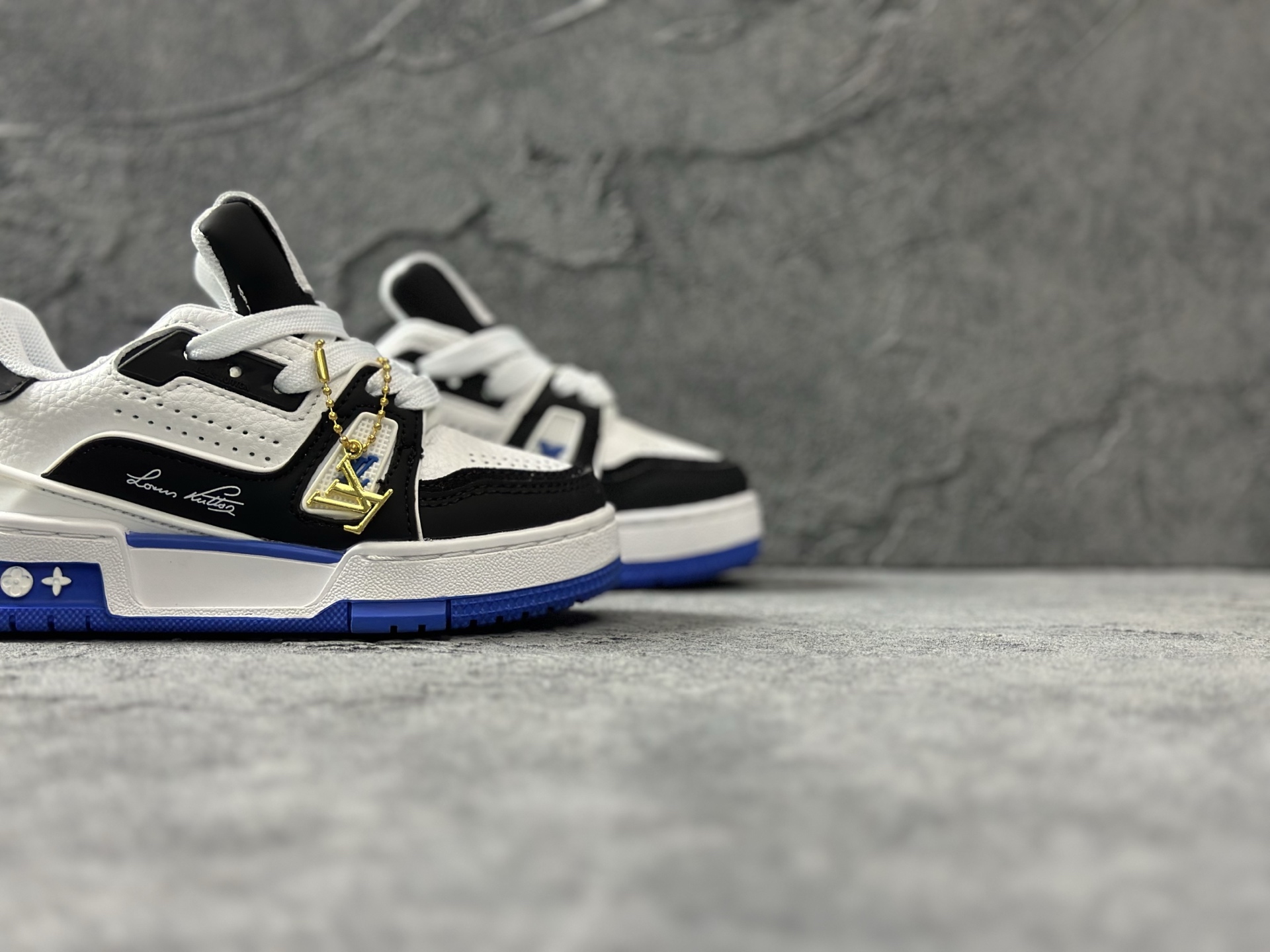 Louis Vuitton Board Shoes L