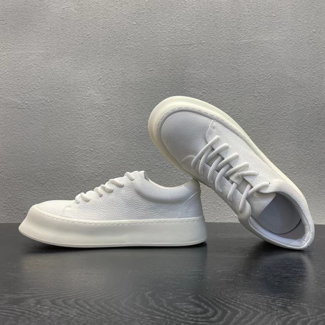 Basic Shoes 43