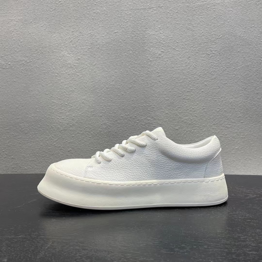 Basic Shoes 43
