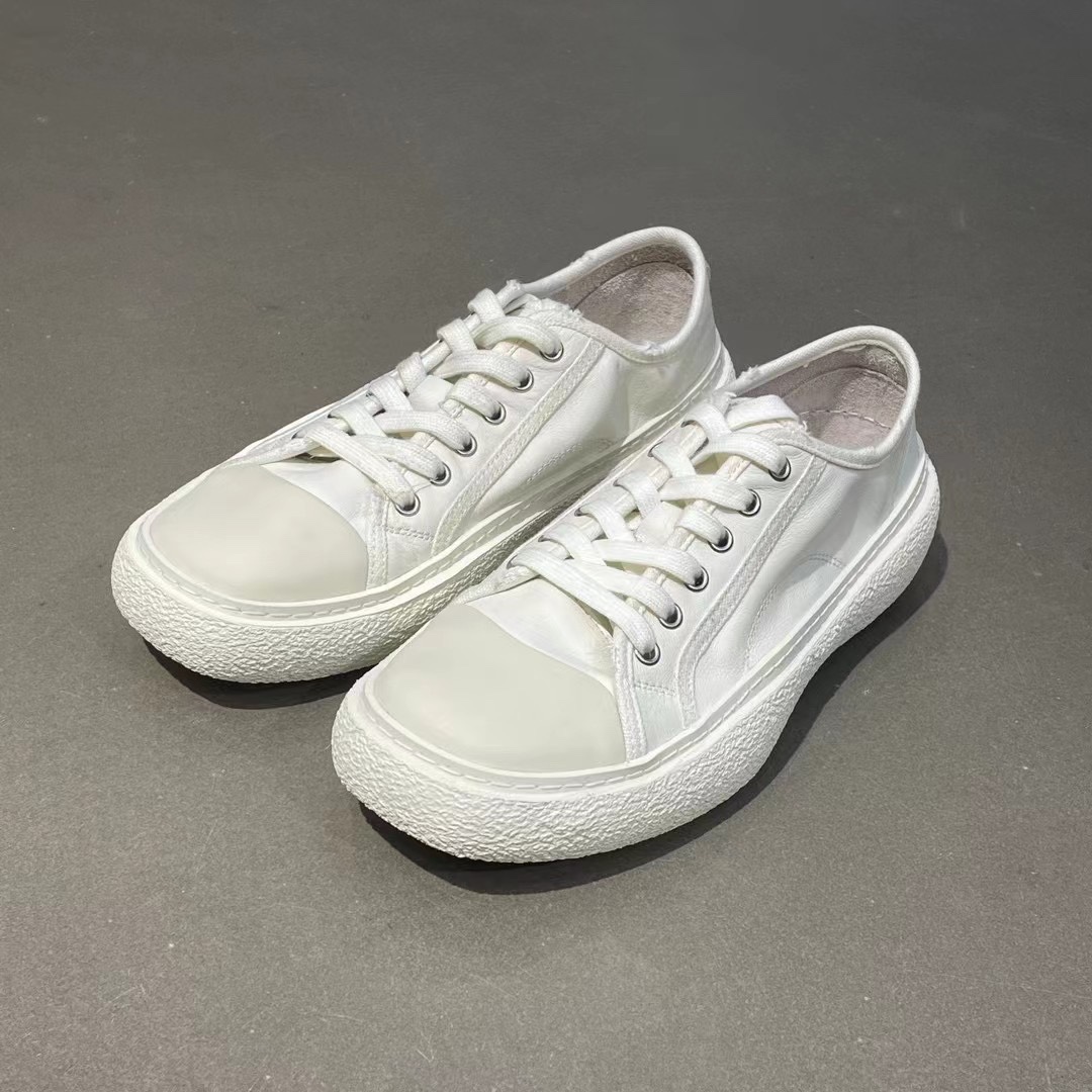 Basic Shoes 43