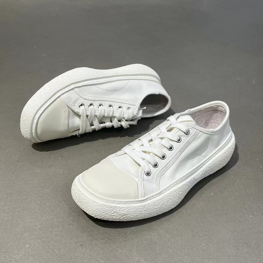 Basic Shoes 43