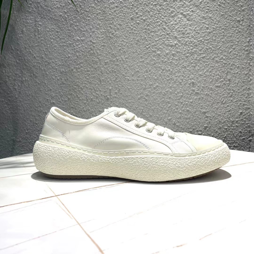 Basic Shoes 43