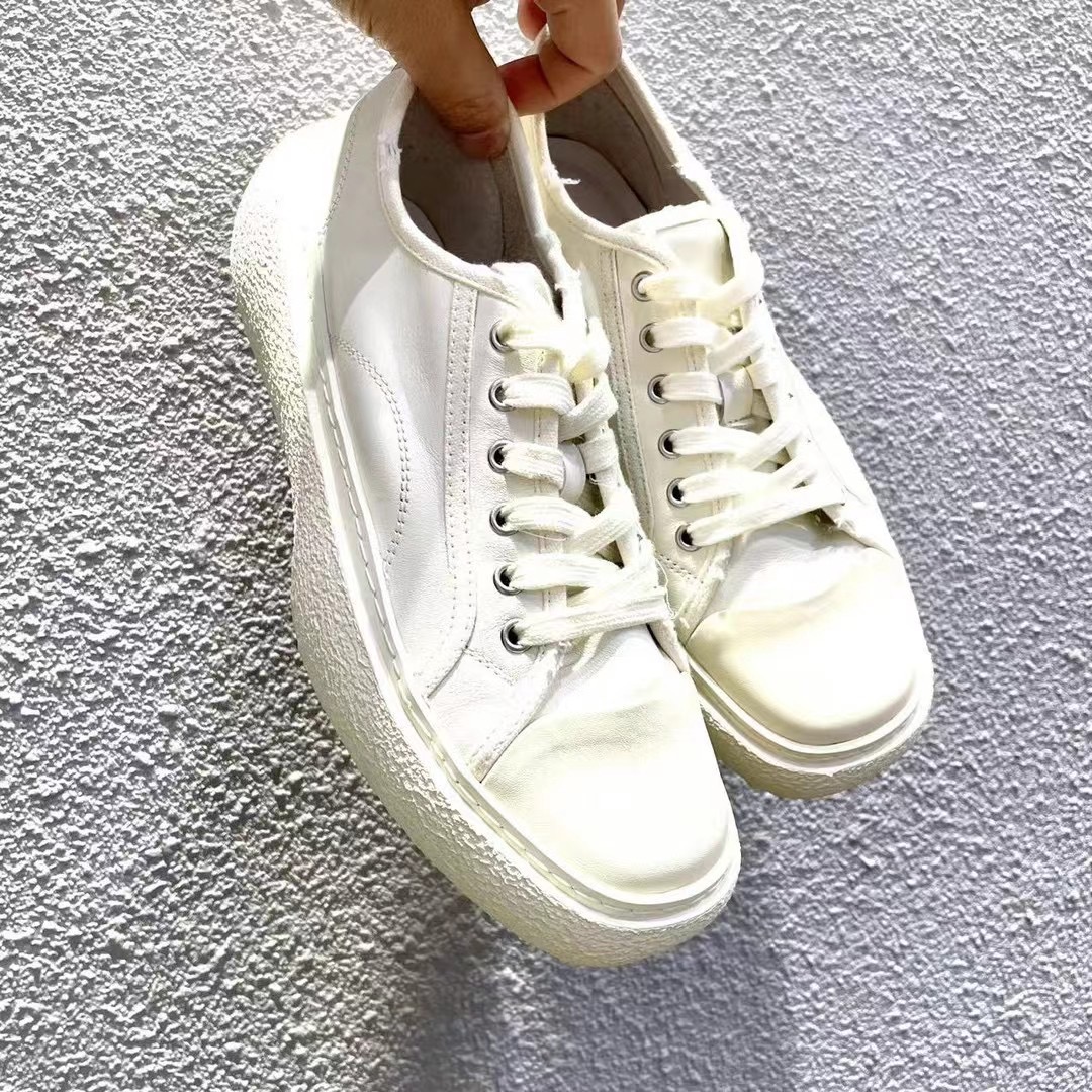 Basic Shoes 43