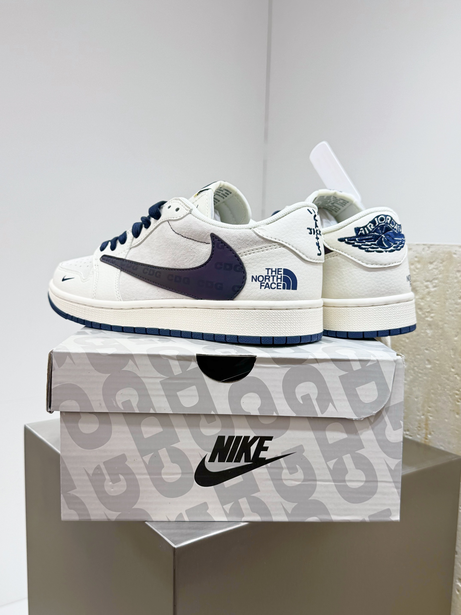 Dolce Gabbana Jordan Nike The North Face Male Basic Shoes M-l-s