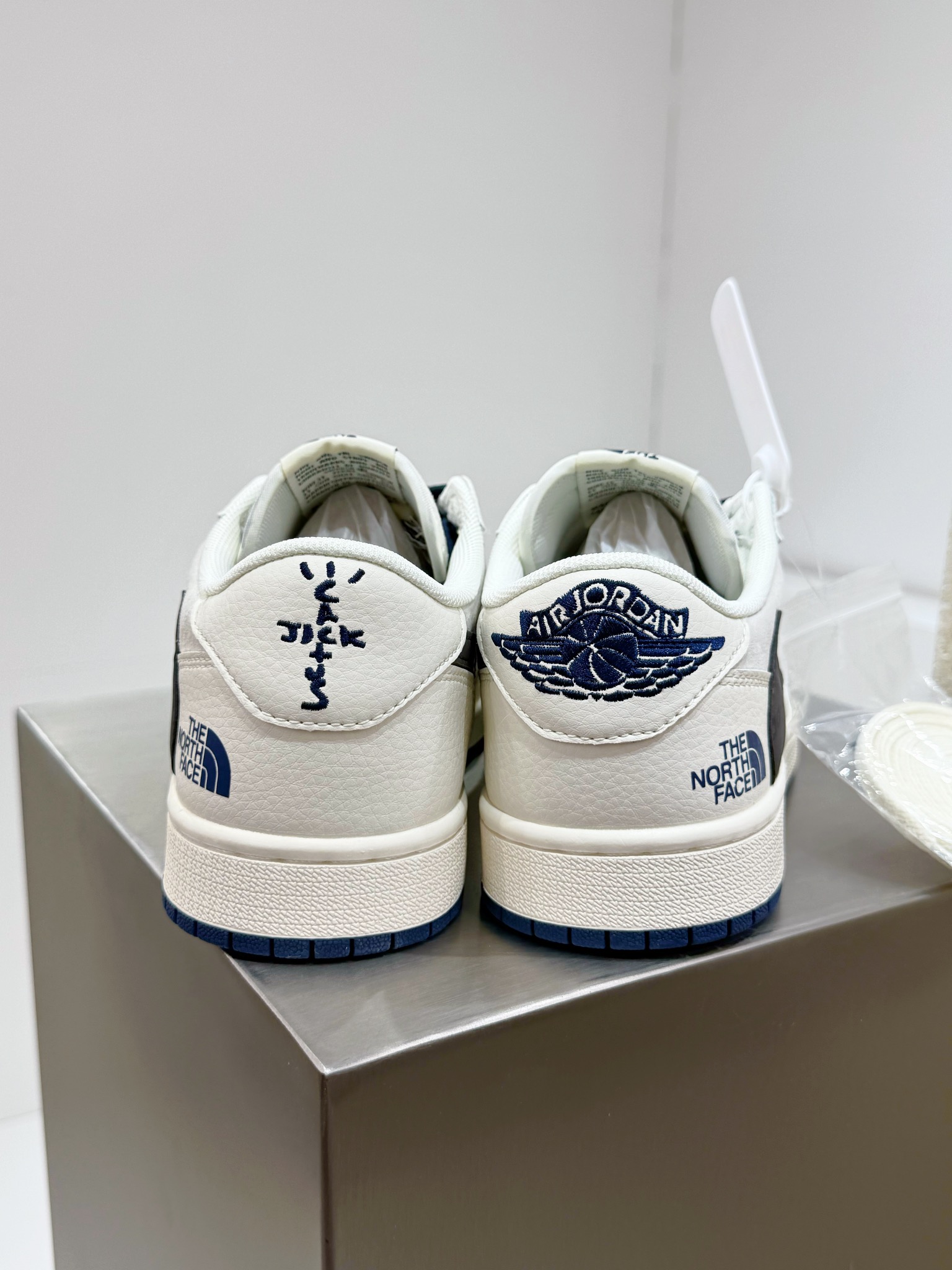 Dolce Gabbana Jordan Nike The North Face Male Basic Shoes M-l-s