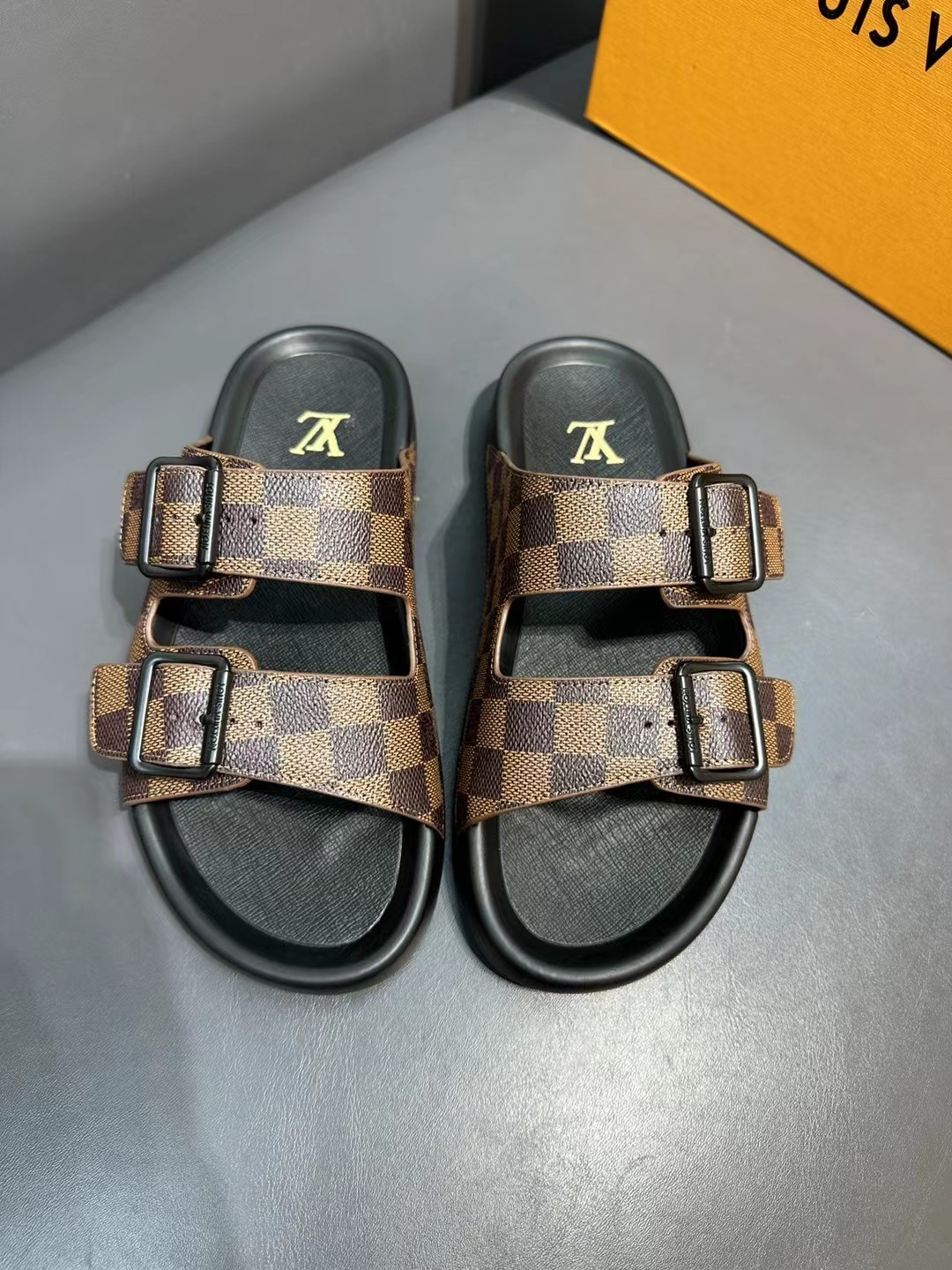 Louis Vuitton Basic Shoes L