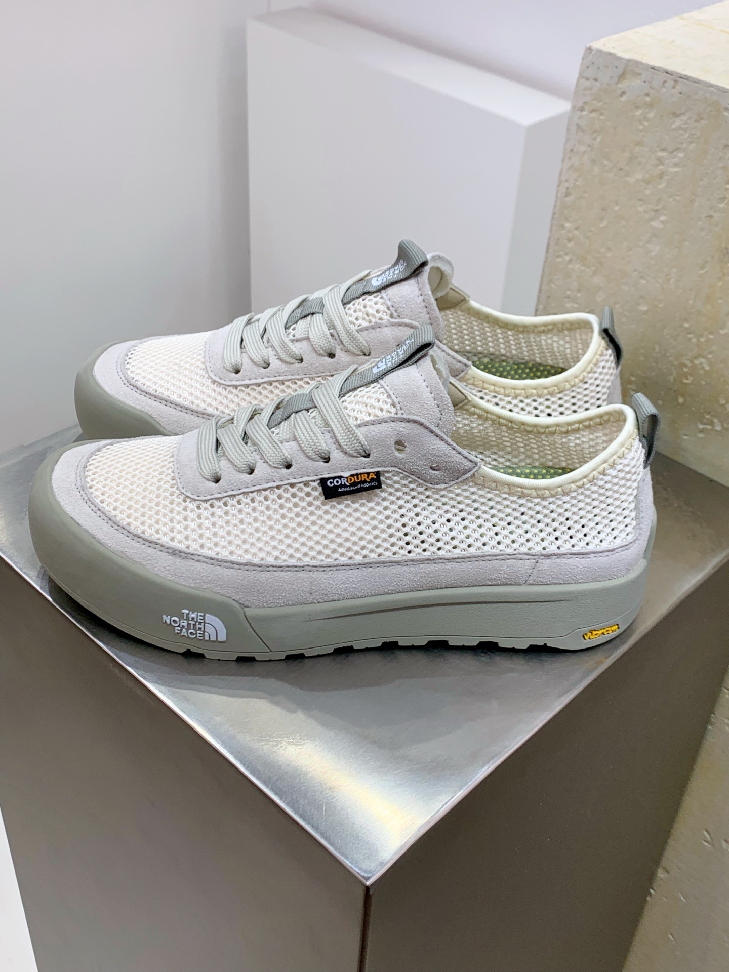 The North Face Basic Shoes M-l