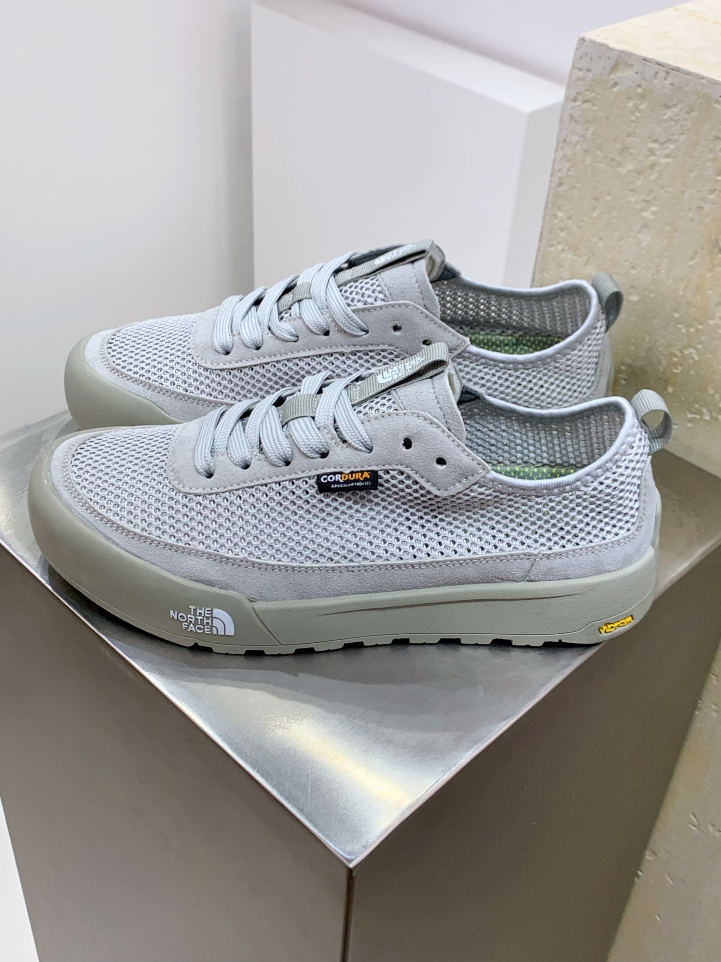 The North Face Basic Shoes M-l