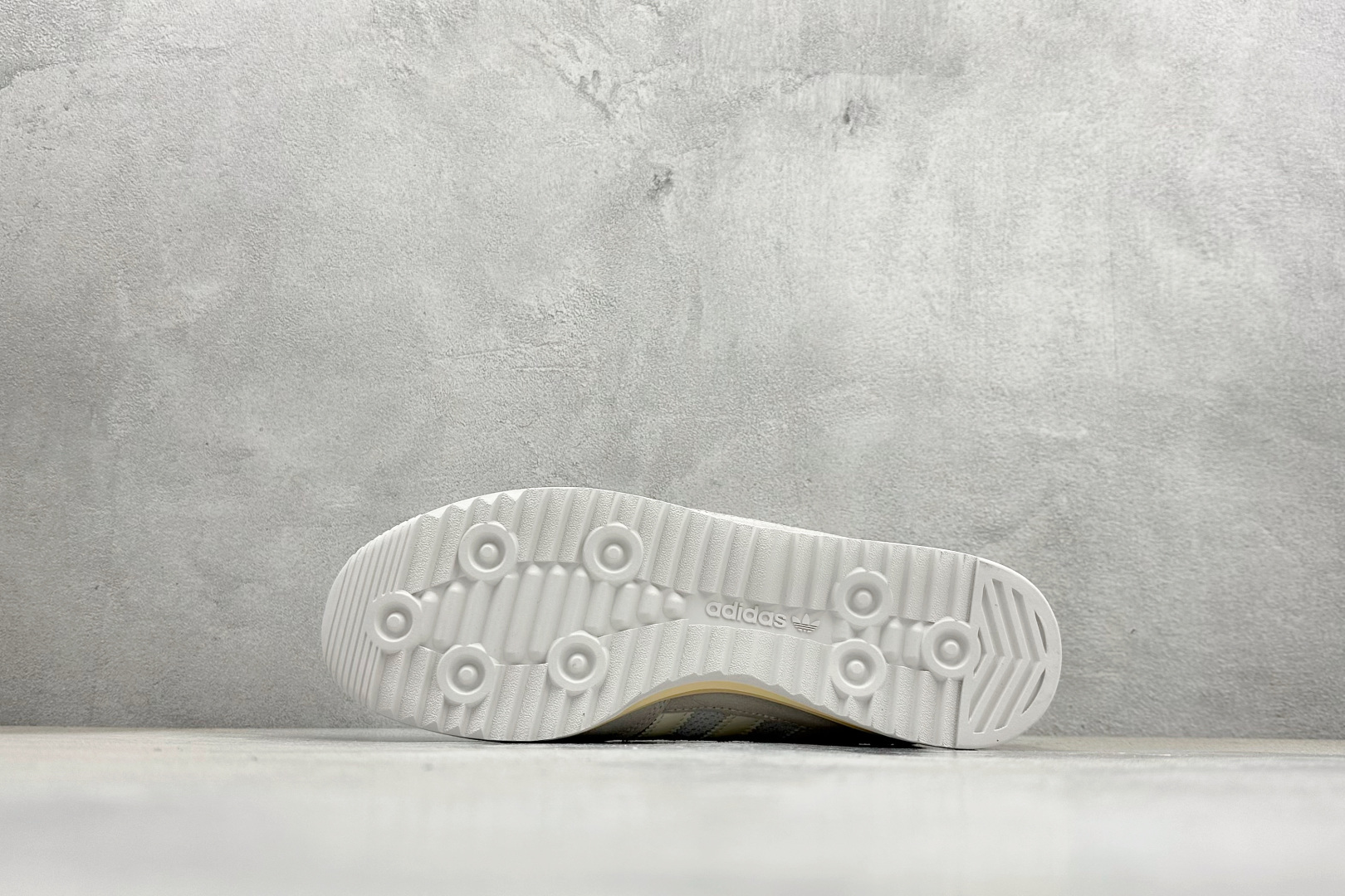 Adidas Board Shoes L-s