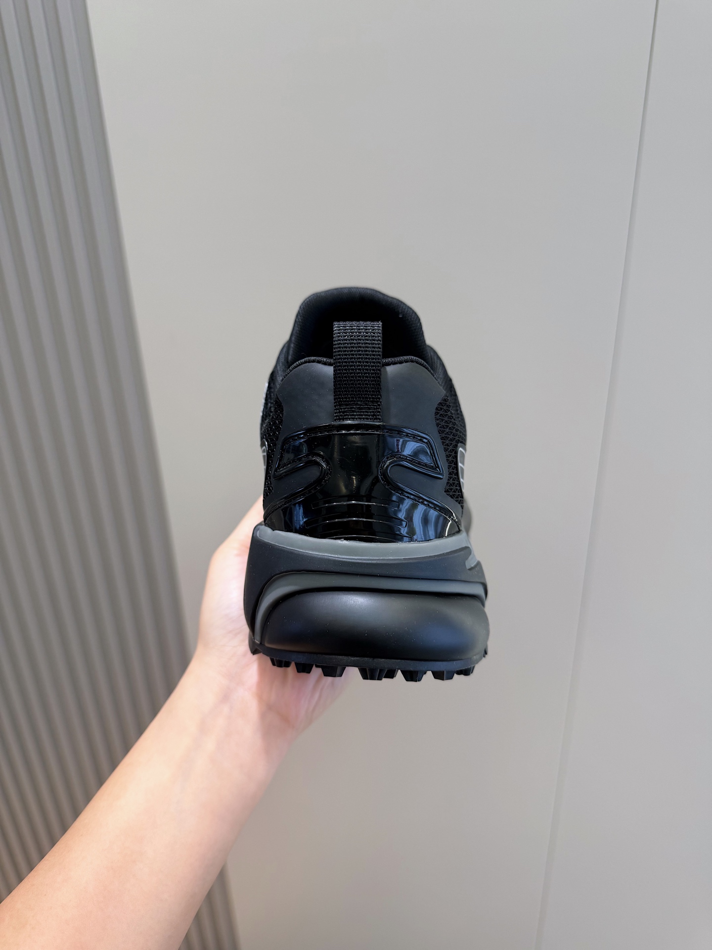 Louis Vuitton Sneakers M-l-s