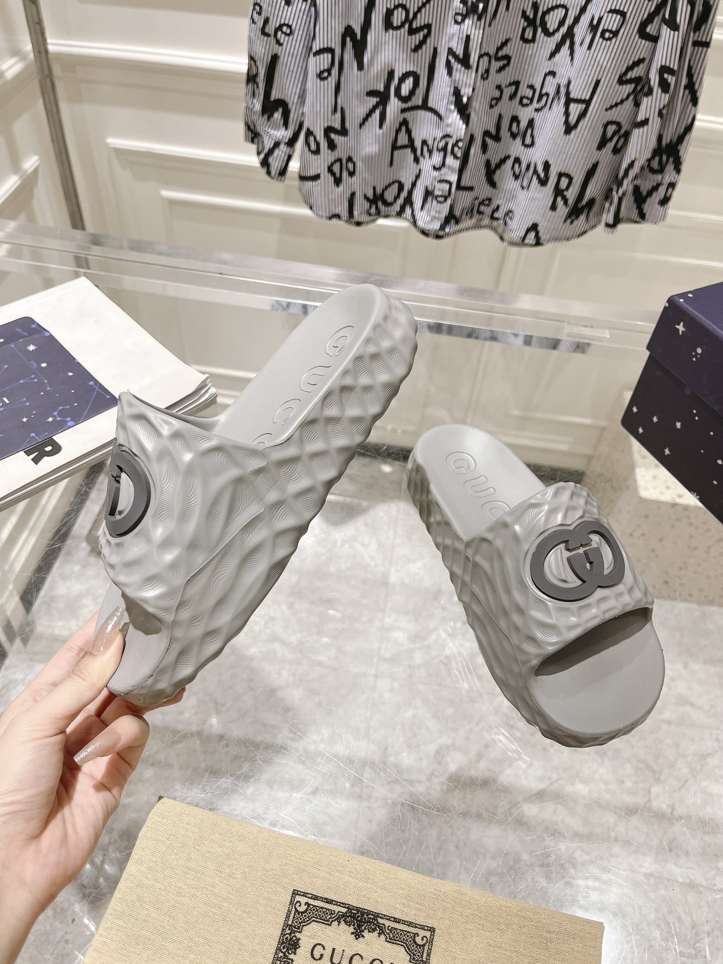 Male Sandals S