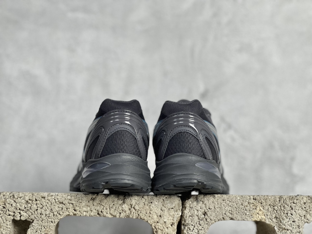 Basic Shoes Breathable L-s