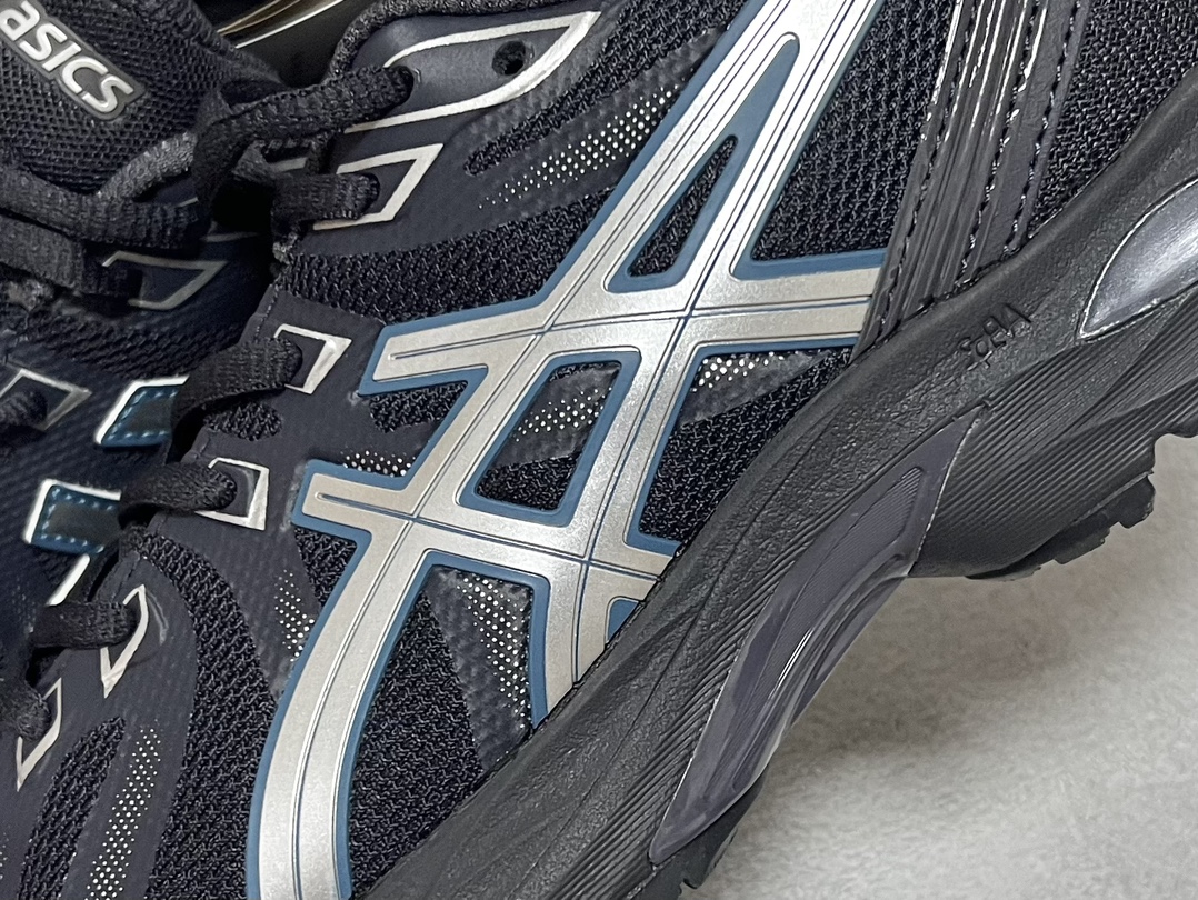 Basic Shoes Breathable L-s