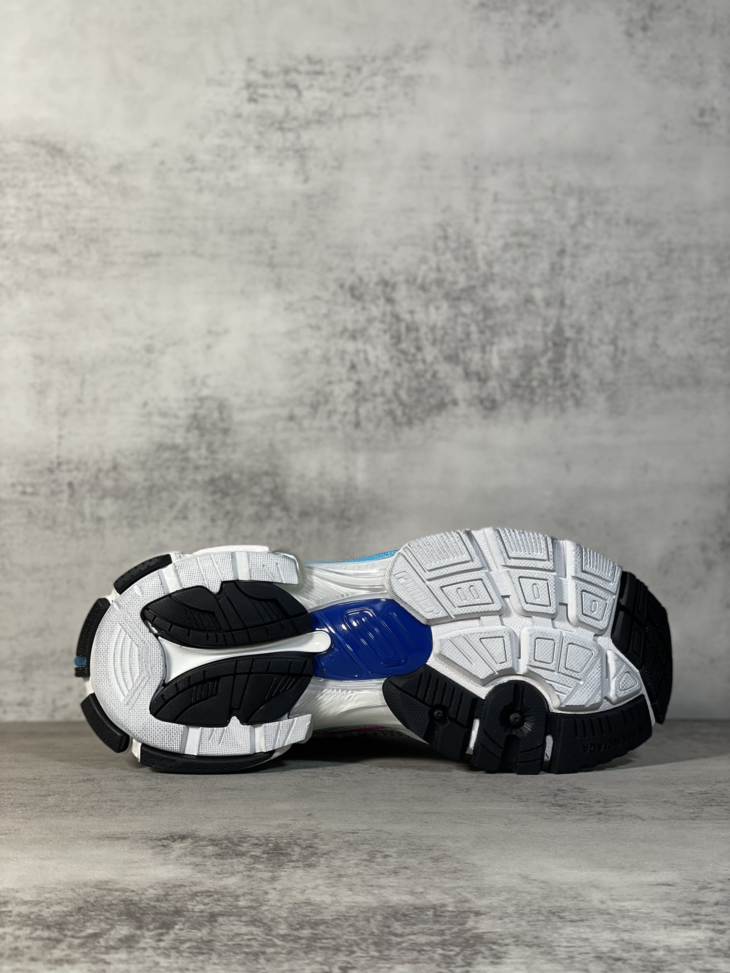 Balenciaga Sneakers M-l