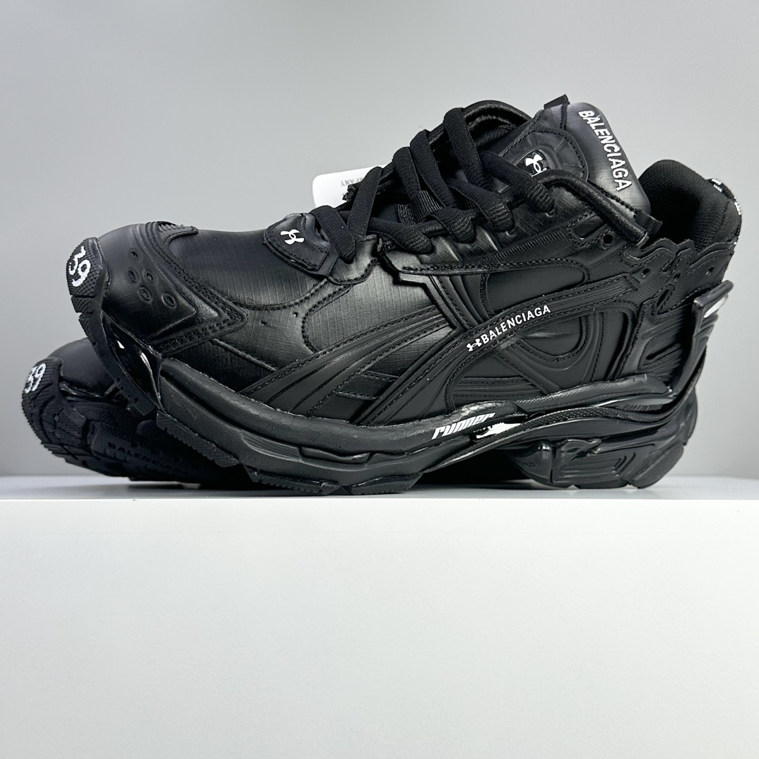 Balenciaga Sneakers M-l