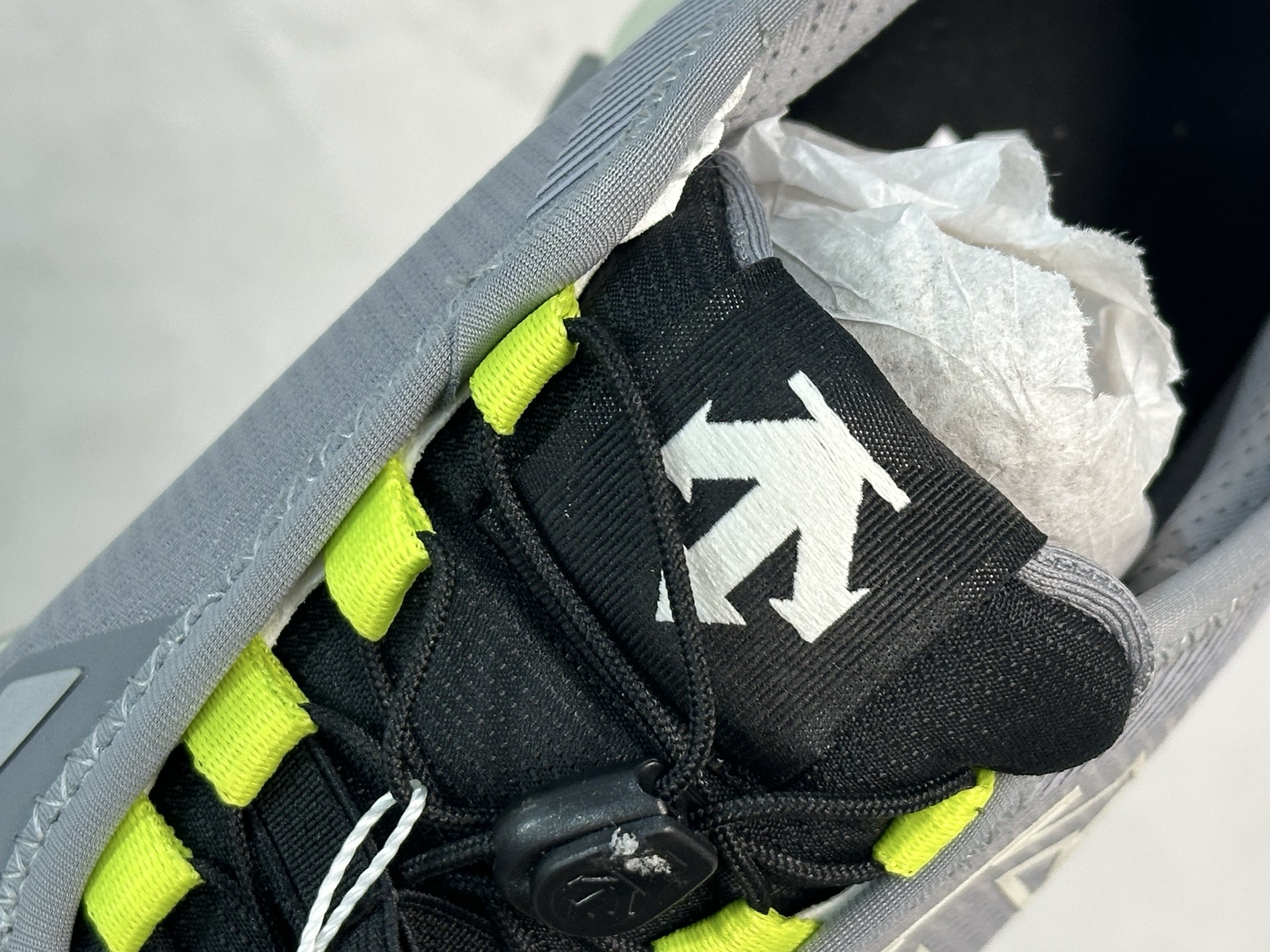 Descente Basic Shoes L-s