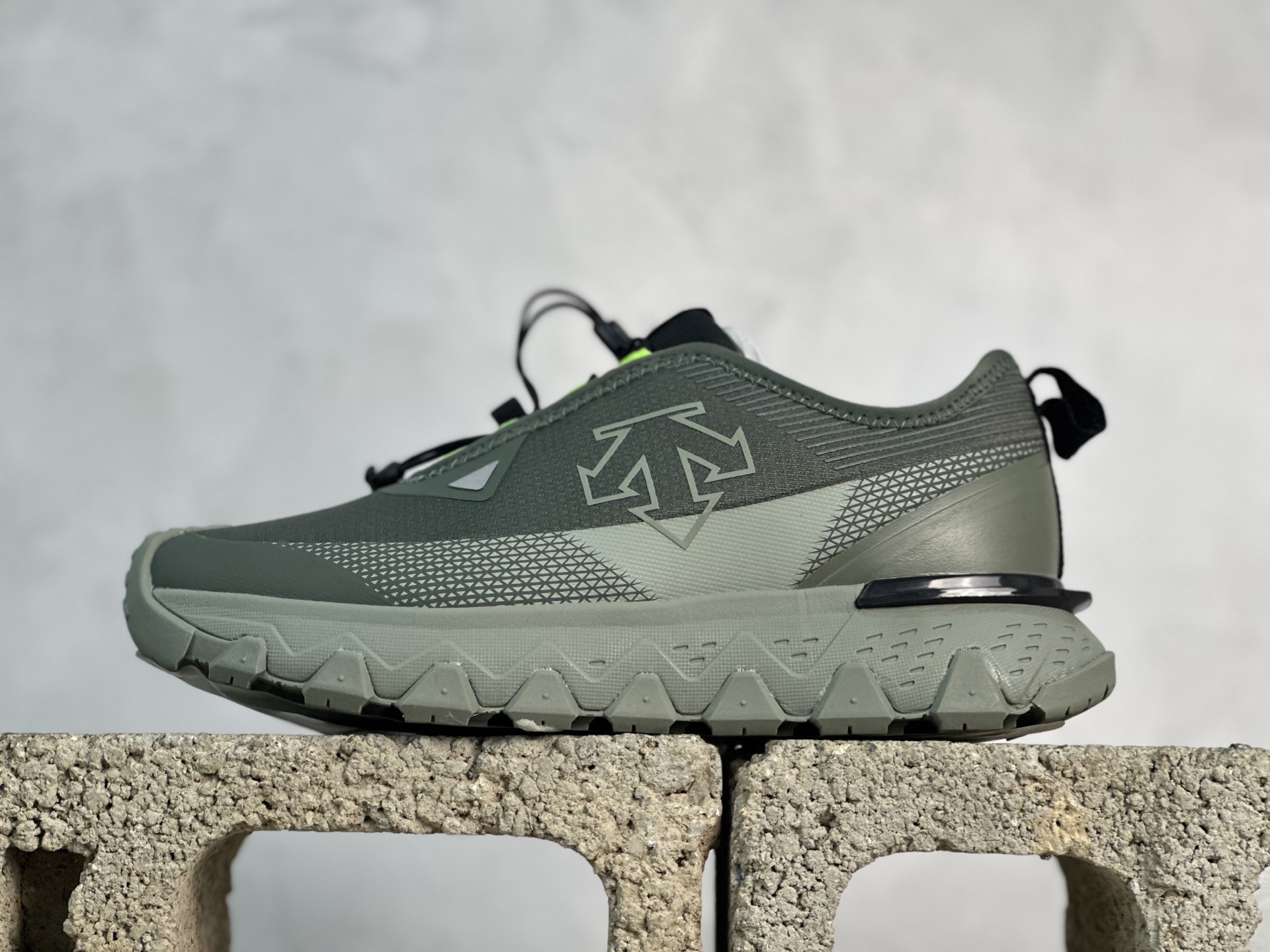 Descente Basic Shoes L-s