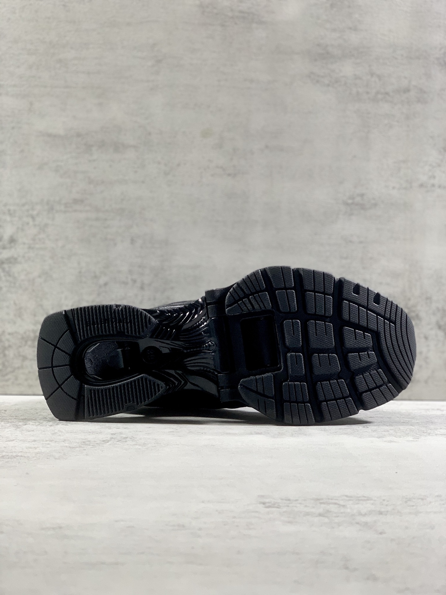 Balenciaga Sneakers Mesh L