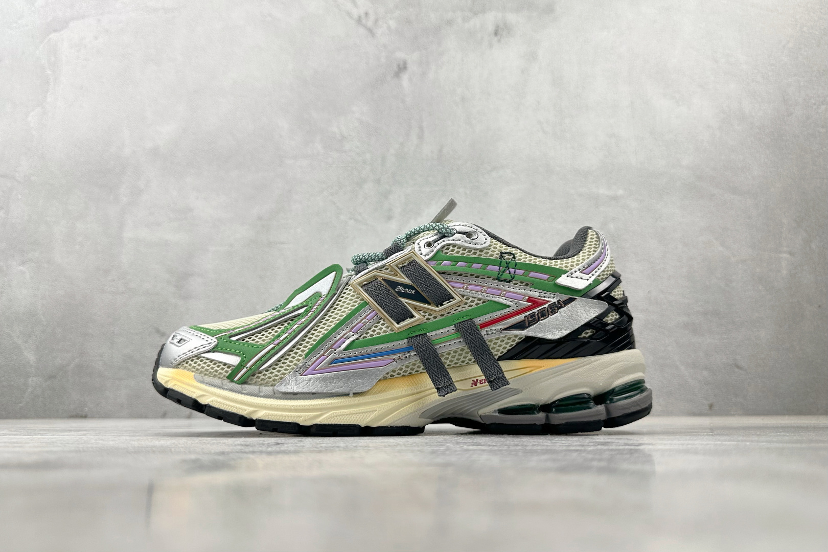 Adidas New Balance Basic Shoes L