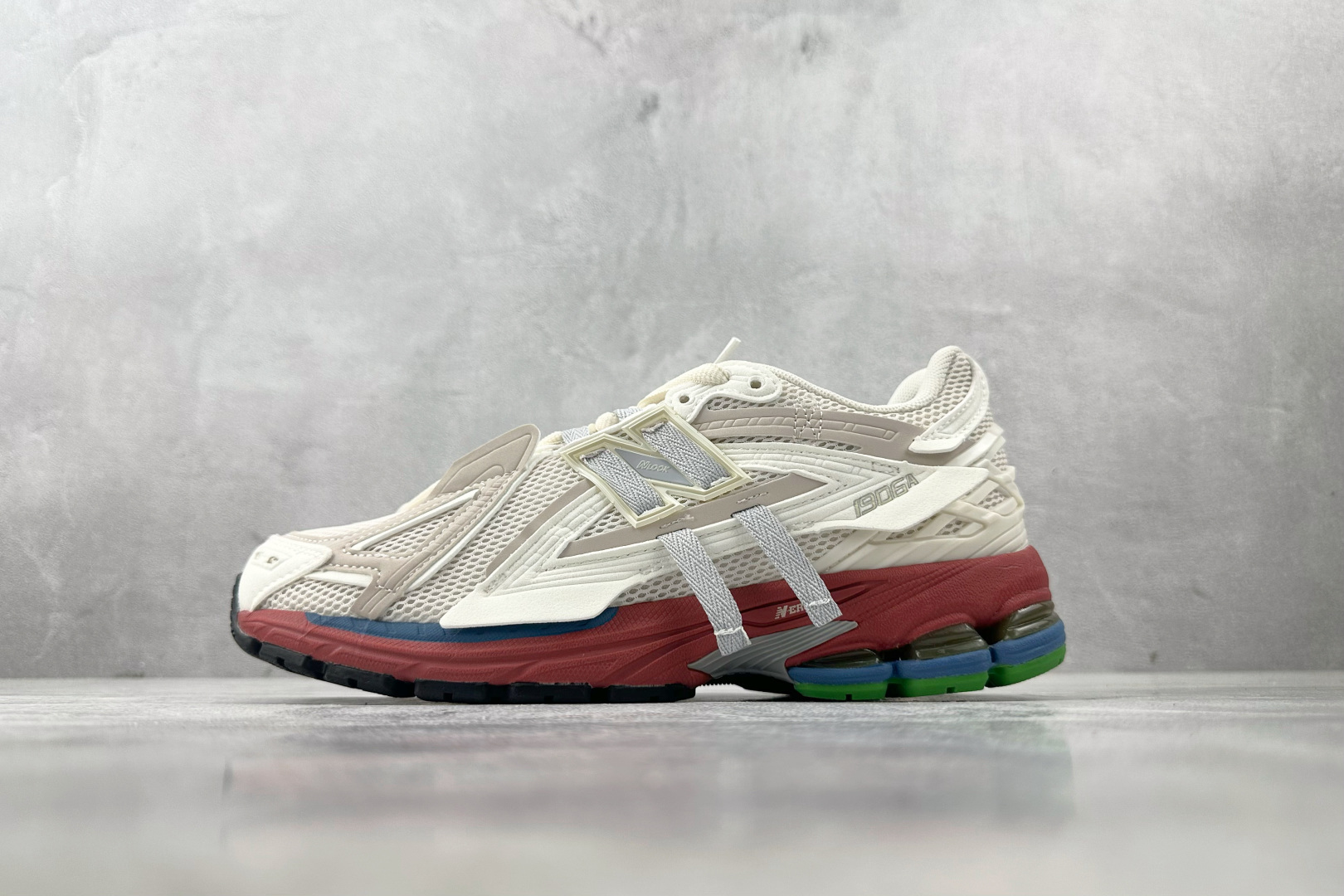 New Balance Basic Shoes L
