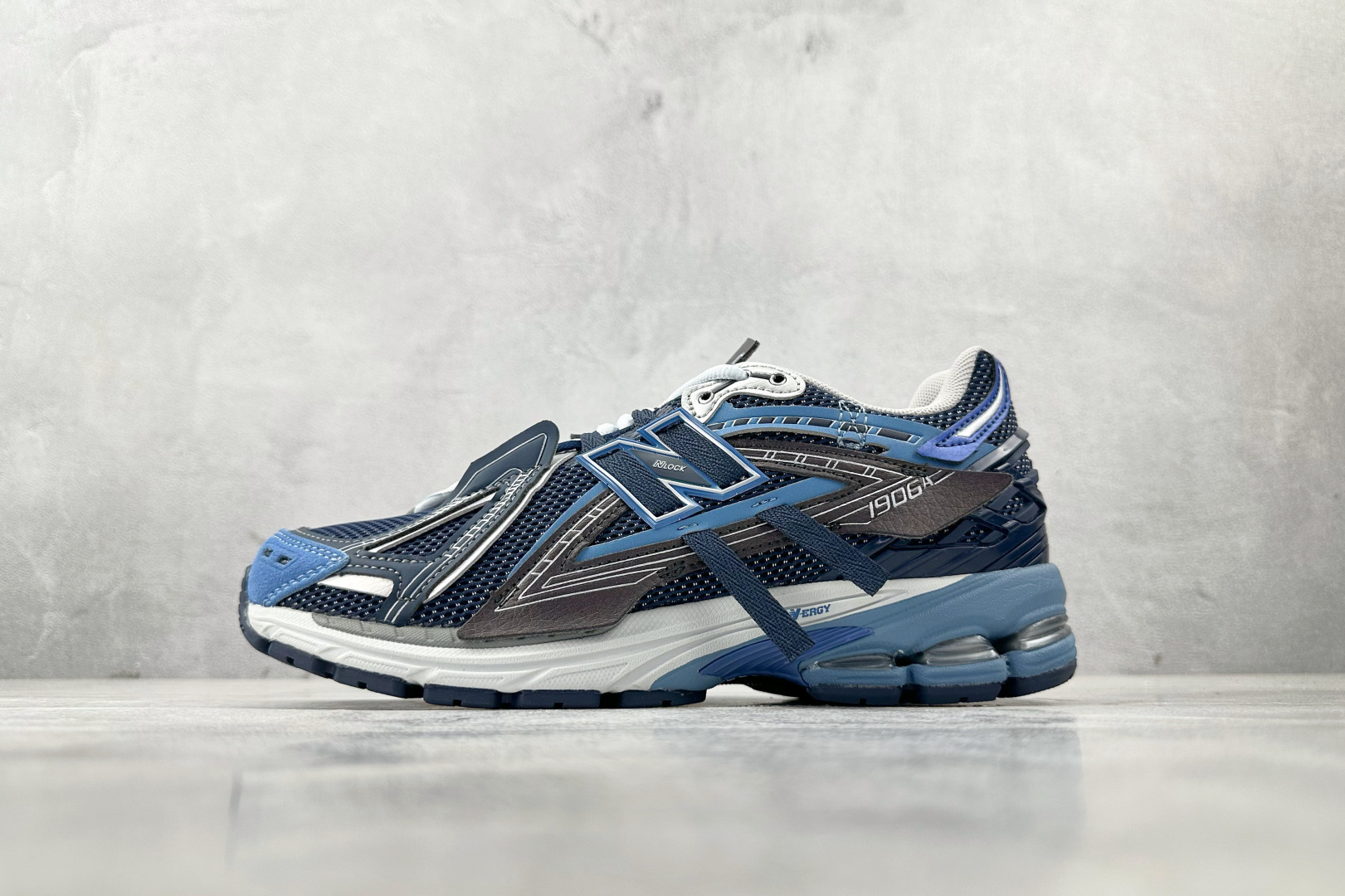 New Balance Basic Shoes L