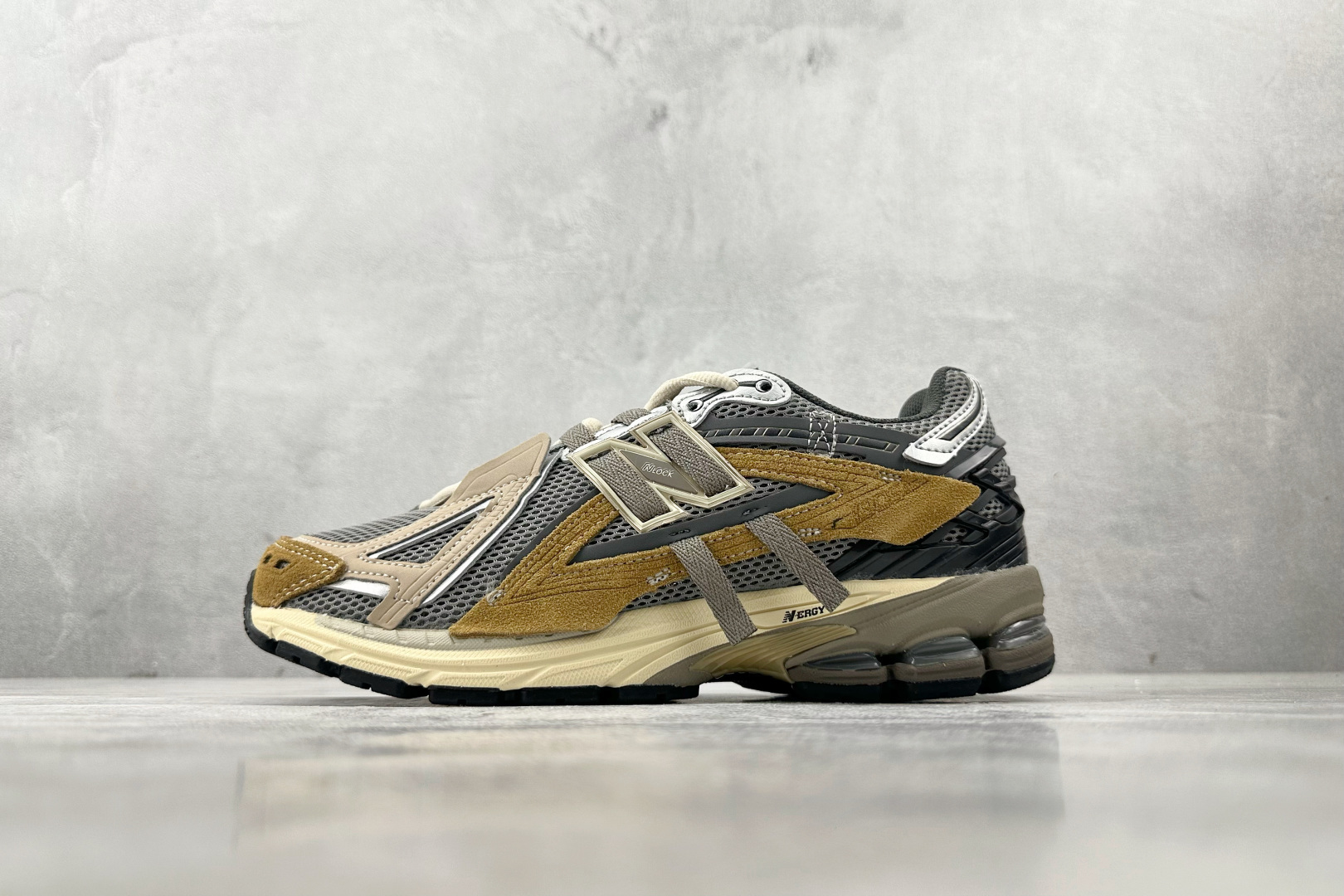 New Balance Basic Shoes L