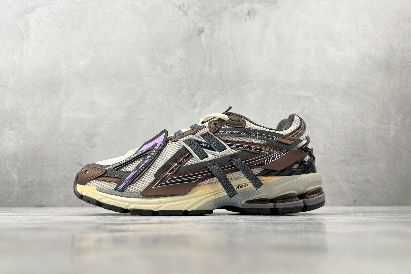 New Balance Basic Shoes L