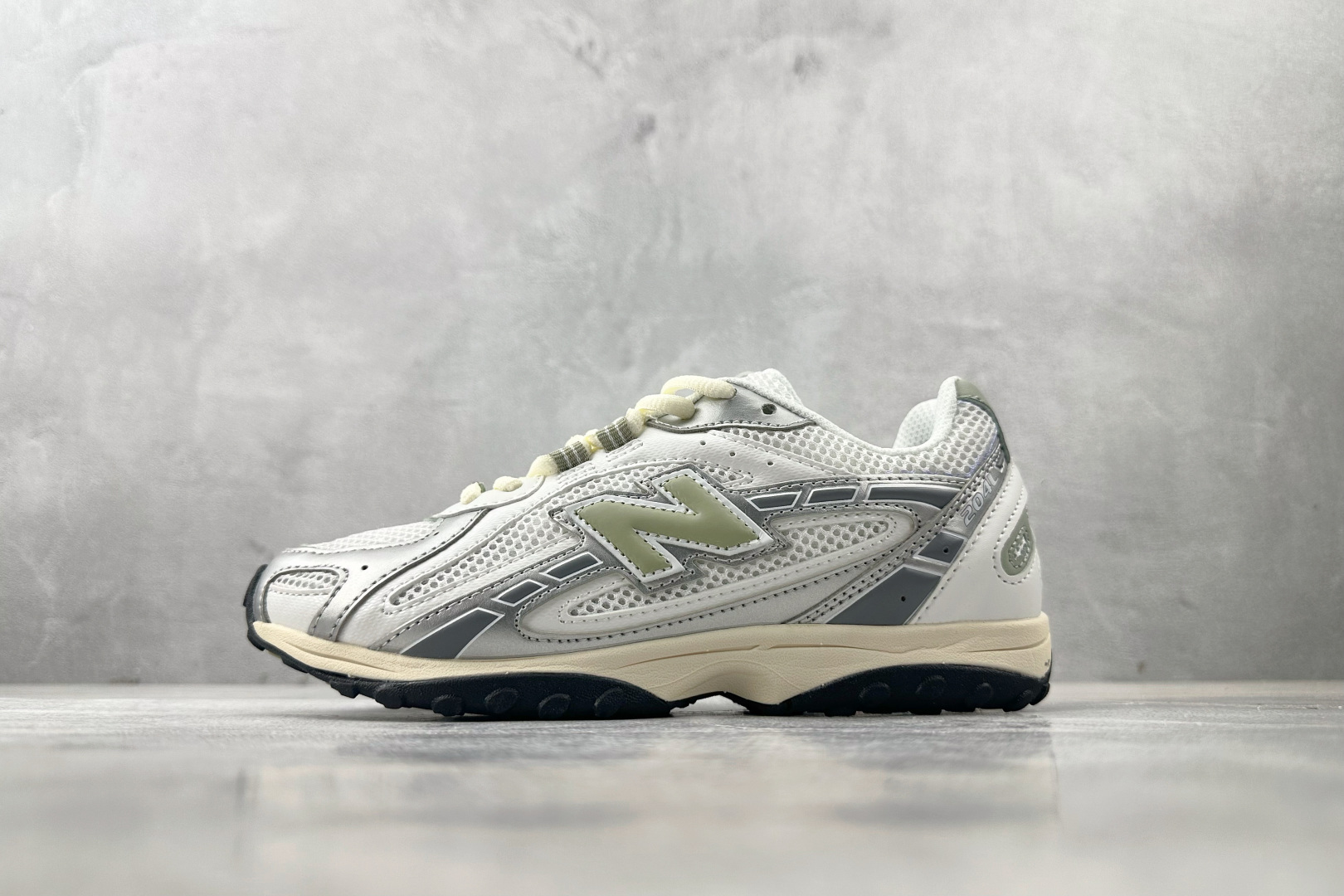 New Balance Basic Shoes L