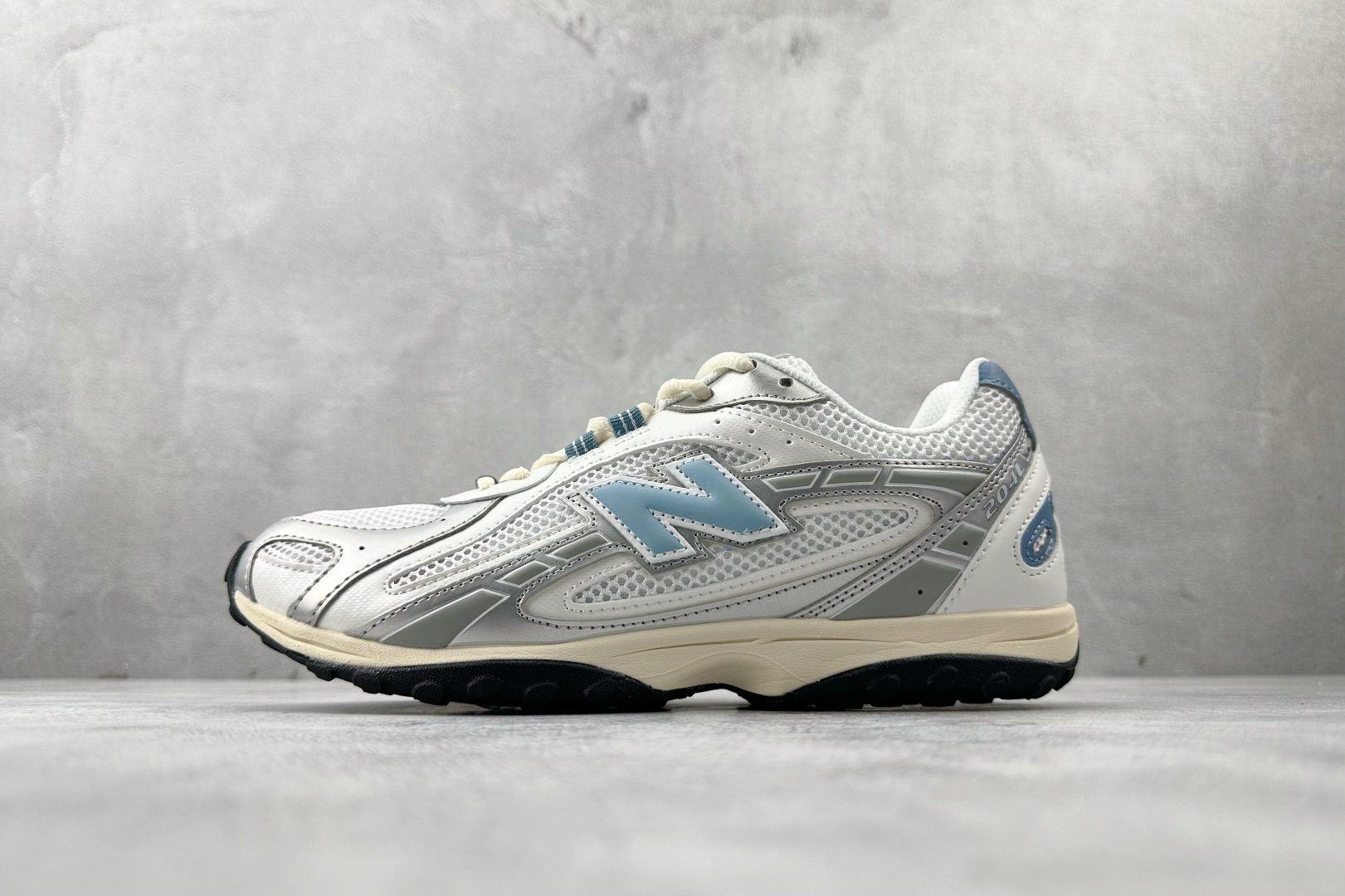 New Balance Basic Shoes L