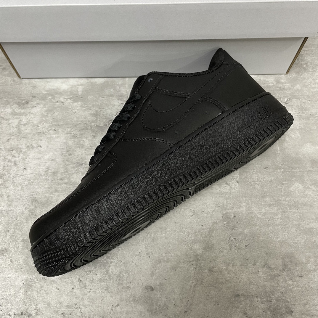Nike Basic Shoes L-s