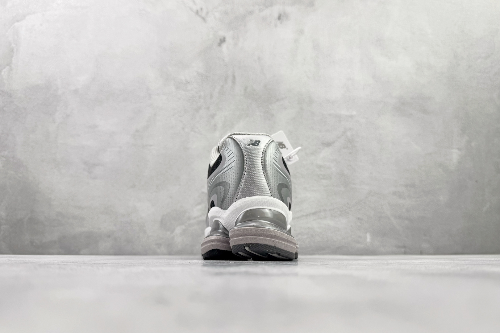 New Balance Basic Shoes L