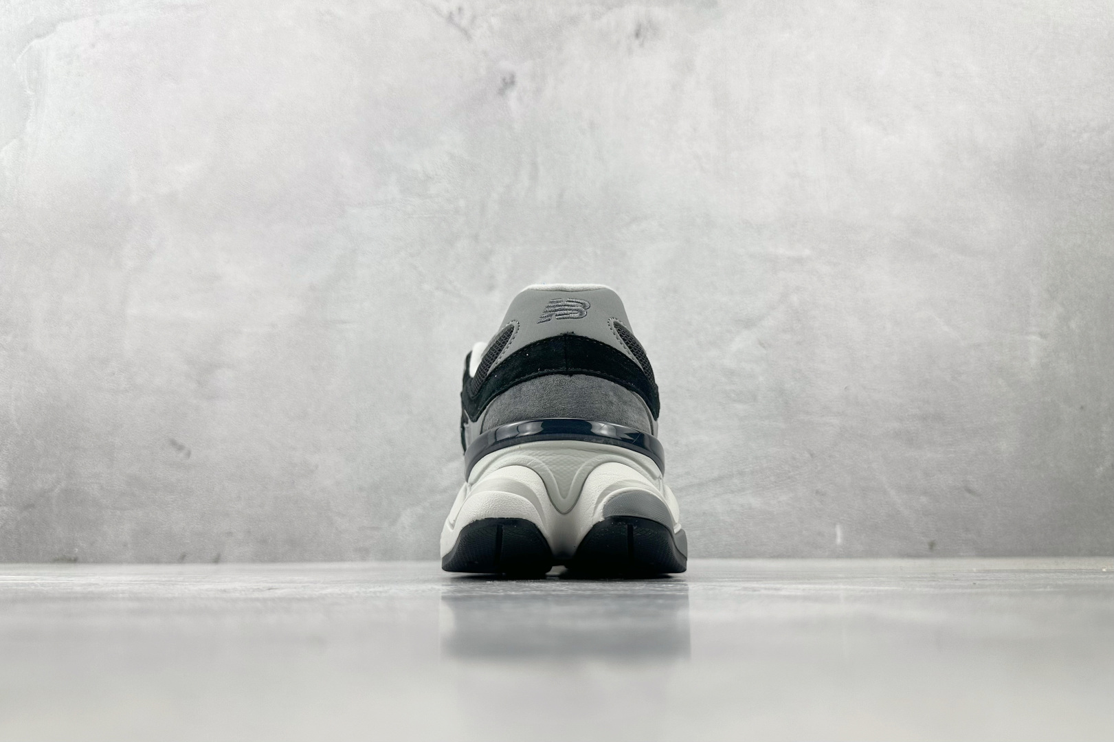 New Balance Basic Shoes Gray L