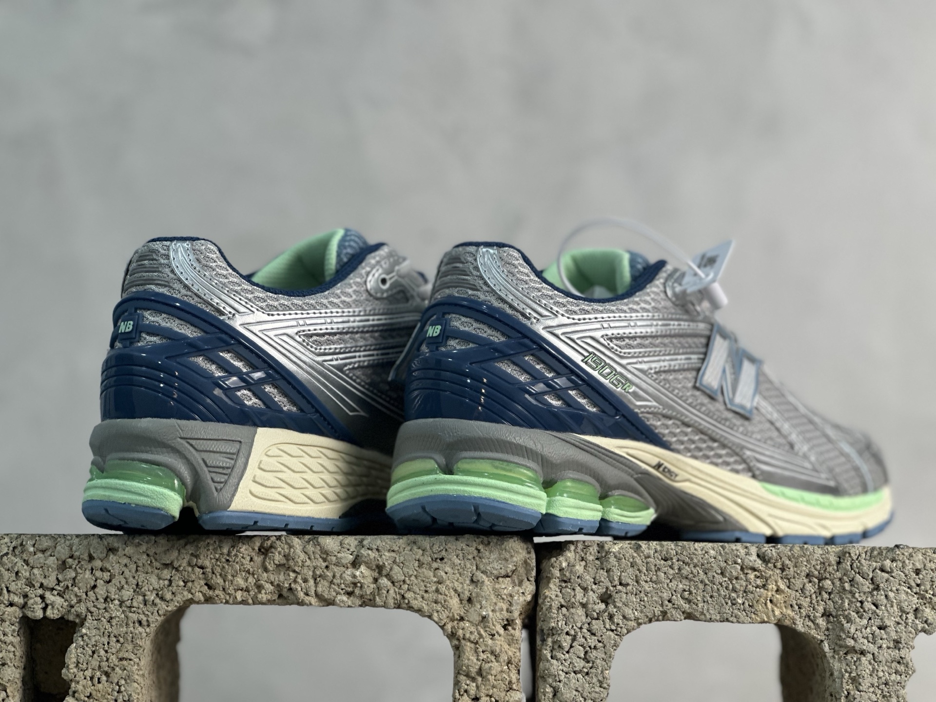 New Balance Basic Shoes L