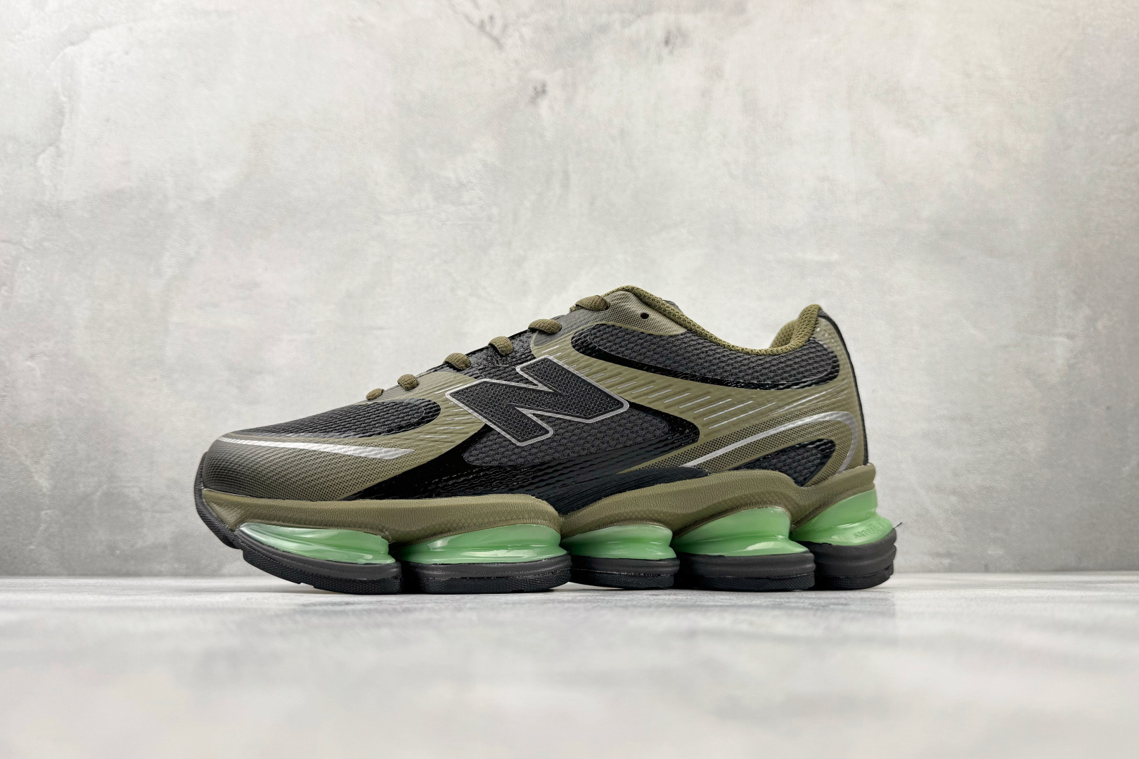 New Balance Basic Shoes L