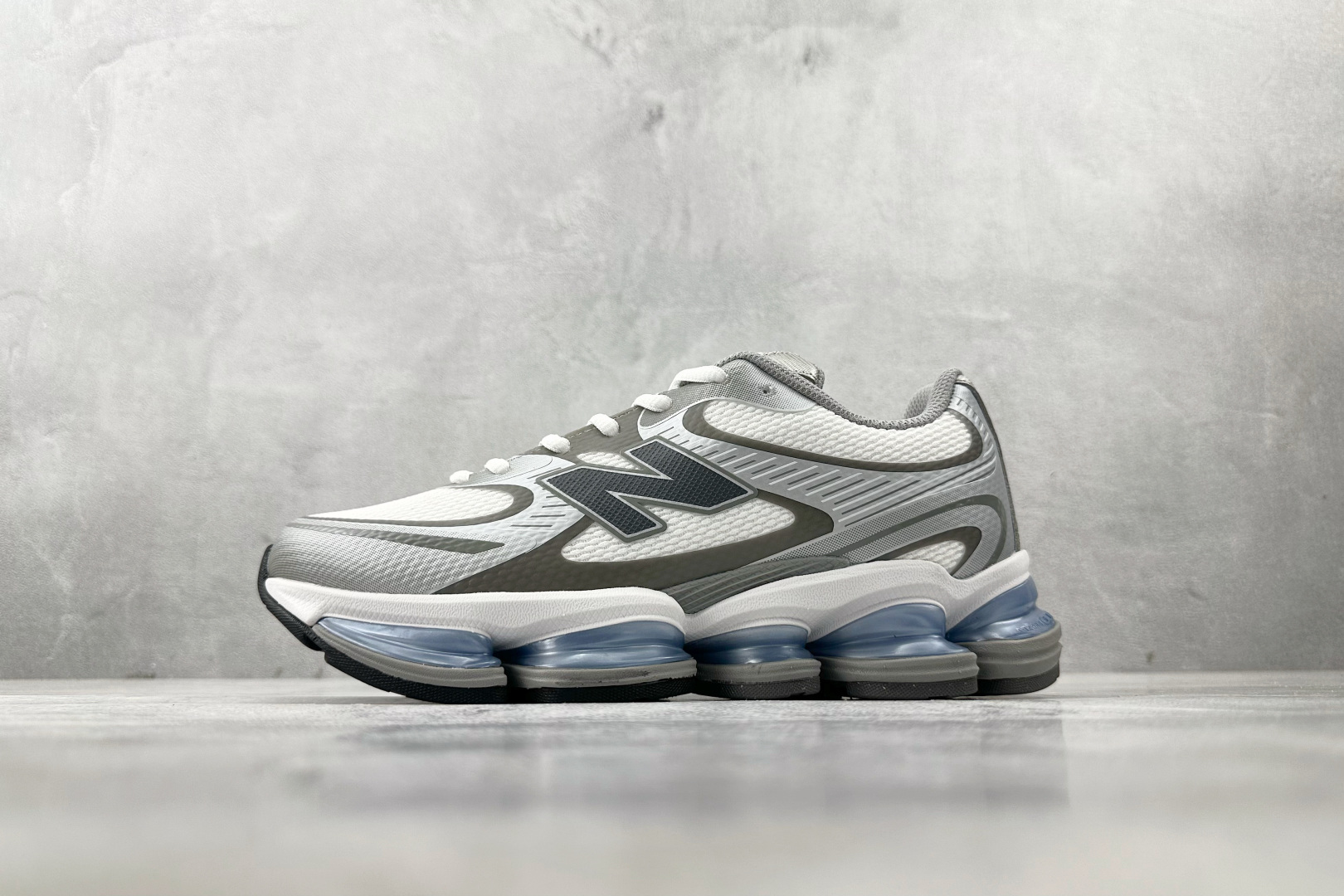New Balance Basic Shoes L