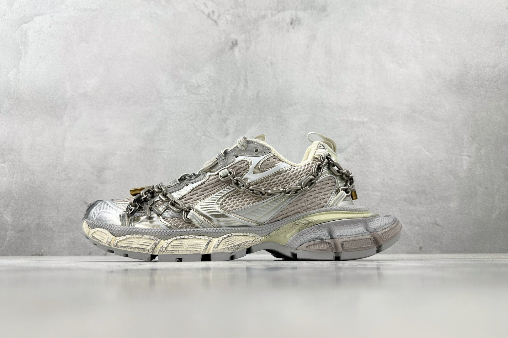 Balenciaga Basic Shoes L-xl